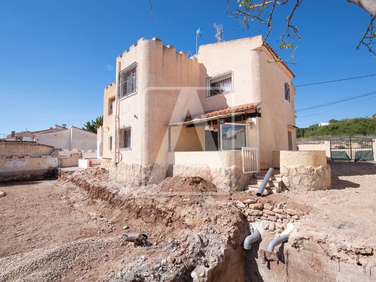 Villa for Sale in Calpe, Alicante 3