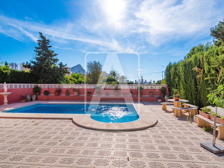 Villa for Sale in Calpe, Alicante 3