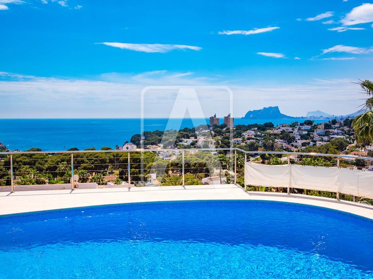 Villa for Sale in Moraira, Alicante 1