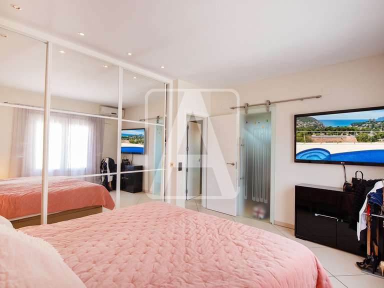 Villa for Sale in Moraira, Alicante 30