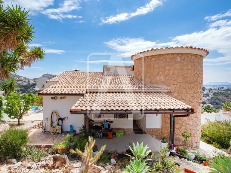 Villa for Sale in Moraira, Alicante 44