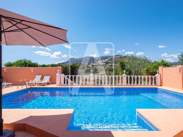 Villa for Sale in Calpe, Alicante 2