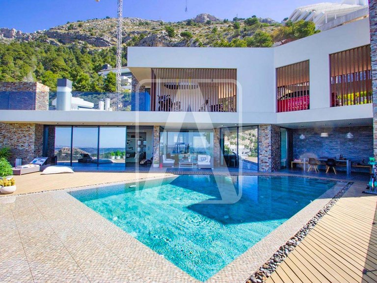 Villa for Sale in Altea, Alicante 2