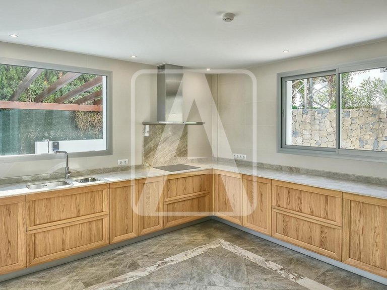 Villa for Sale in Calpe, Alicante 30