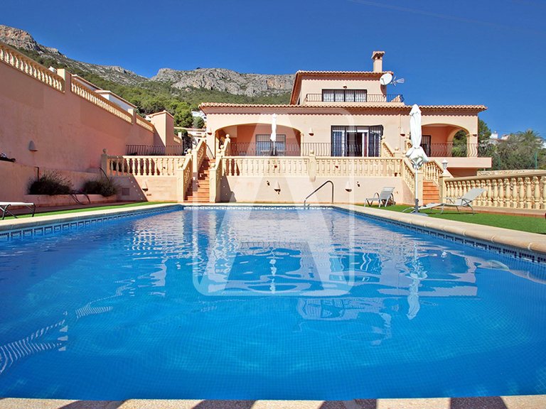 Villa for Sale in Calpe, Alicante 1