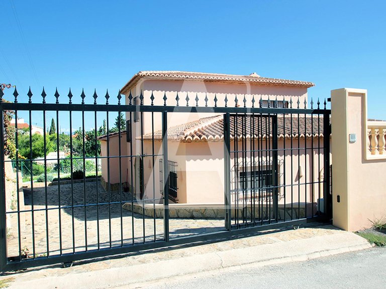 Villa for Sale in Calpe, Alicante 27