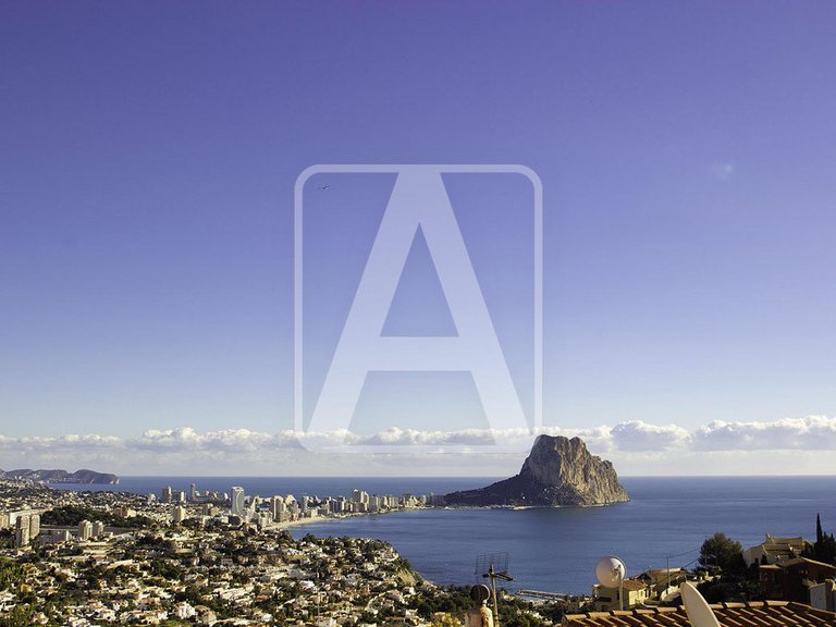 Villa for Sale in Calpe, Alicante 2