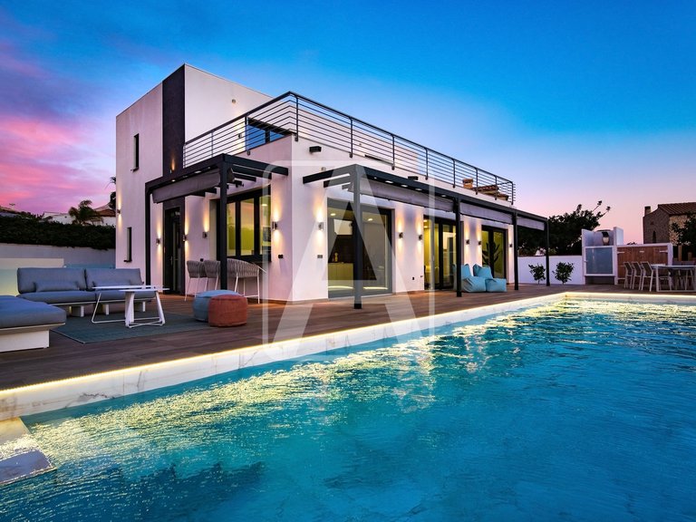 Villa for Sale in Calpe, Alicante 1