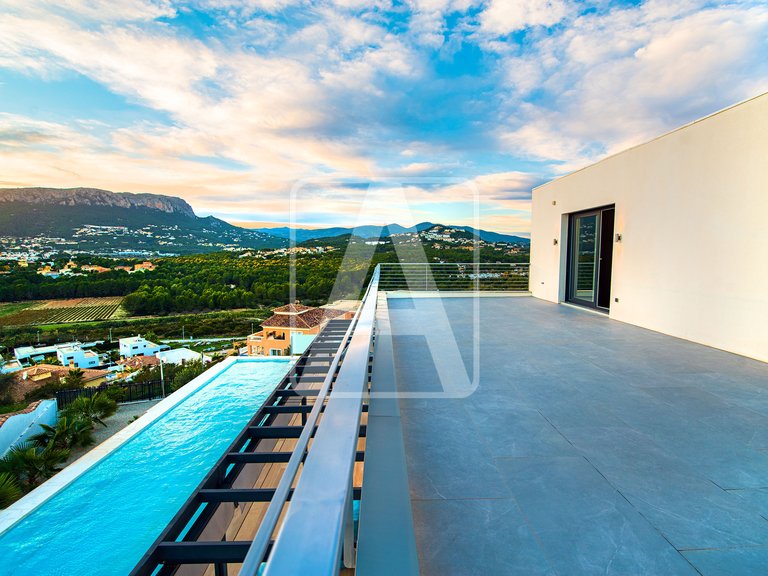 Villa for Sale in Calpe, Alicante 39
