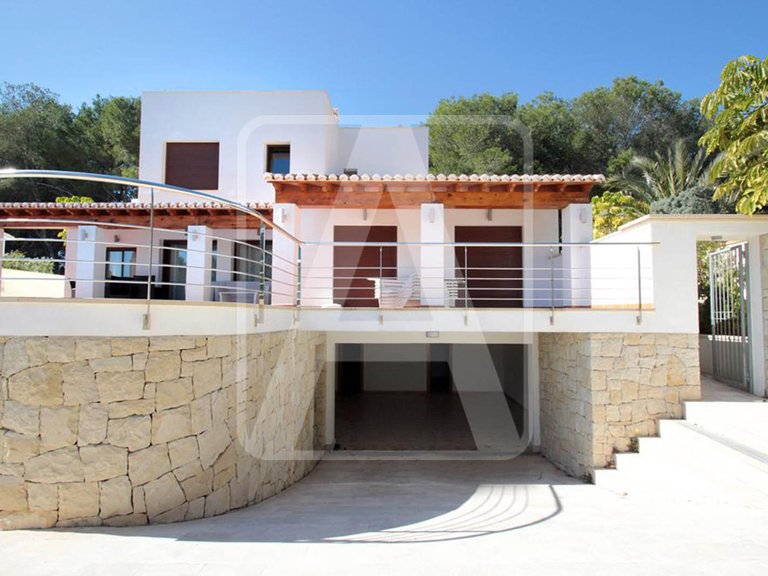 Villa for Sale in Moraira, Alicante 3