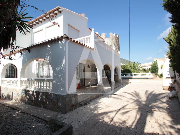 Villa for Sale in Calpe, Alicante 4
