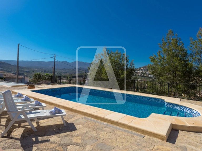 Villa for Sale in Calpe, Alicante 13