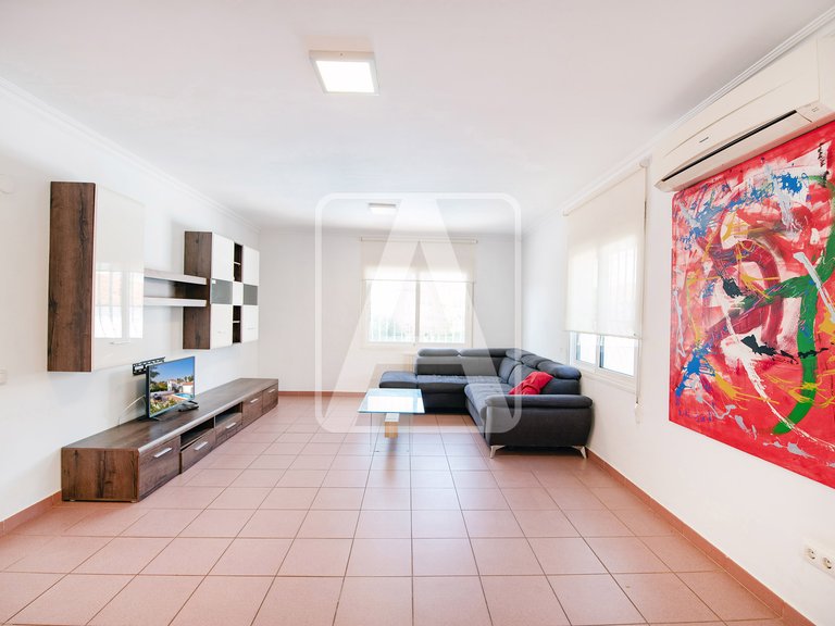 Villa for Sale in Calpe, Alicante 36