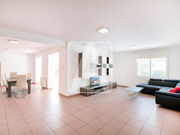 Villa for Sale in Calpe, Alicante 37