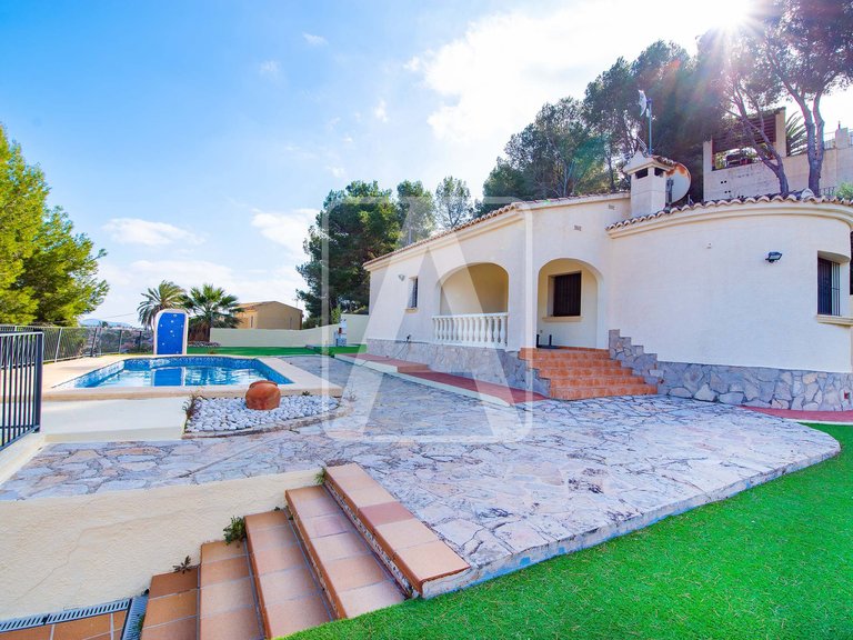Villa for Sale in Calpe, Alicante 1
