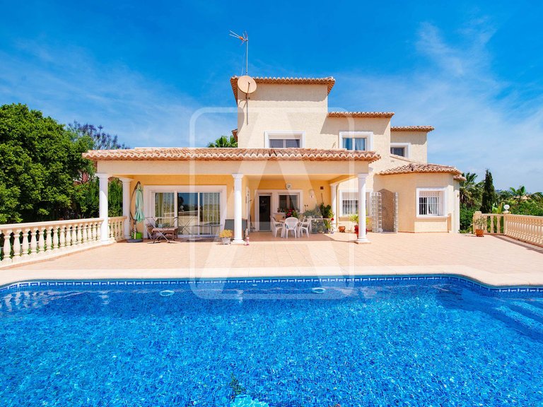 Villa for Sale in Calpe, Alicante 1