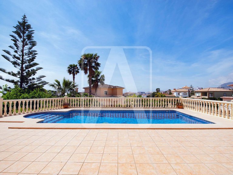 Villa for Sale in Calpe, Alicante 36