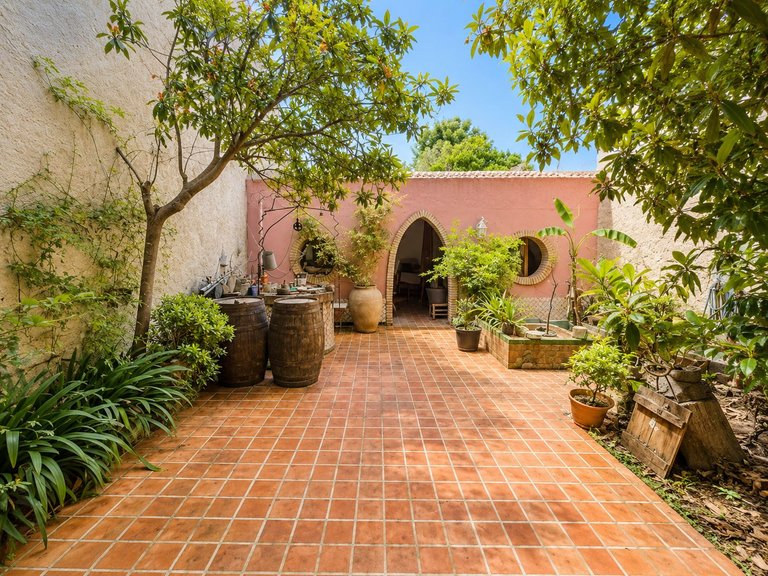 Villa for Sale in Inland Orba, Alicante 8