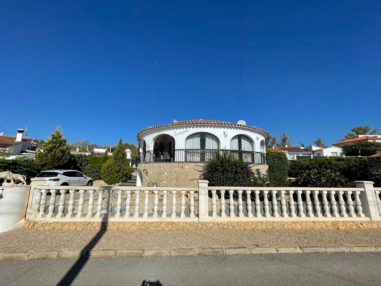 Villa for Sale in Alfaz Del Pi, Alicante 42