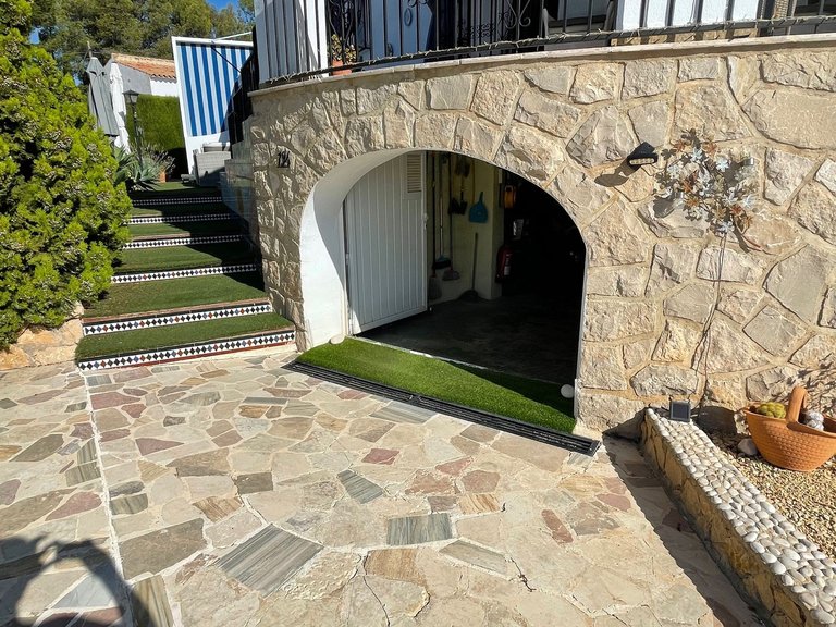 Villa for Sale in Alfaz Del Pi, Alicante 3