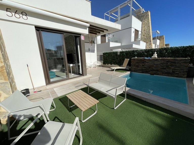 Villa for Sale in VillamartÍn, Alicante 4