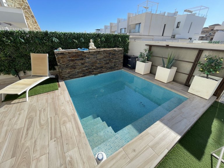 Villa for Sale in VillamartÍn, Alicante 5