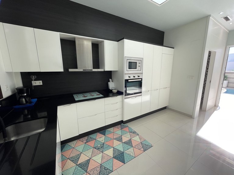 Villa for Sale in VillamartÍn, Alicante 10