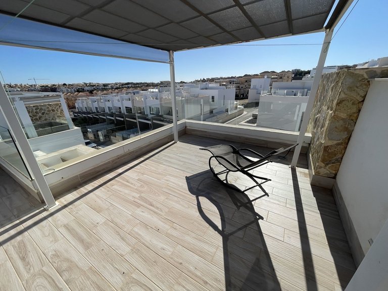 Villa for Sale in VillamartÍn, Alicante 29
