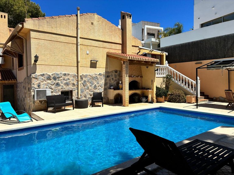 Villa for Sale in Los Balcones - Los Altos, Alicante 6