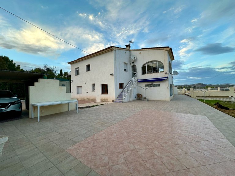 Villa for Sale in Costa Blanca Calpe, Alicante 1
