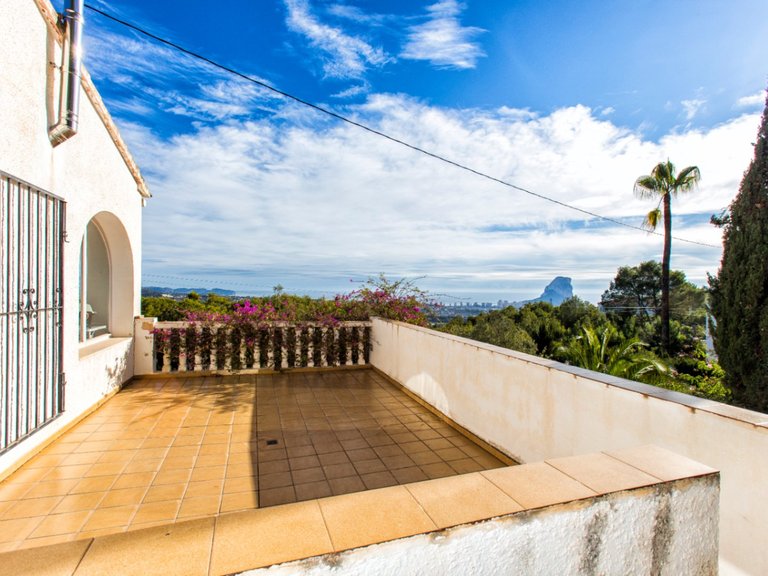 Villa for Sale in Costa Blanca Calpe, Alicante 3