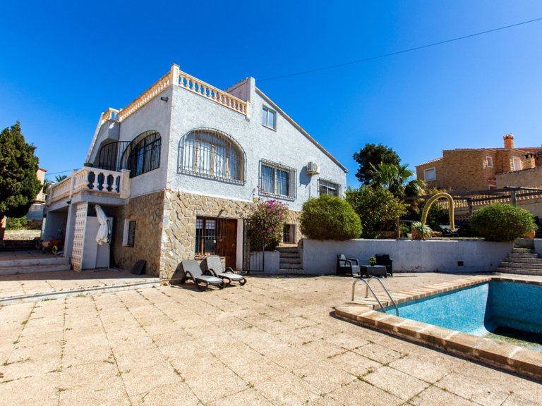 Villa for Sale in Costa Blanca Calpe, Alicante 1