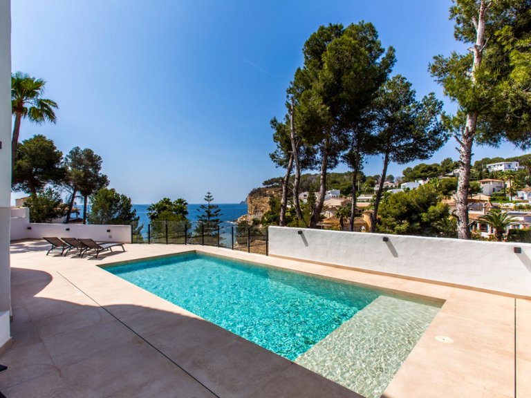 Villa for Sale in Costa Blanca Benissa, Alicante 2