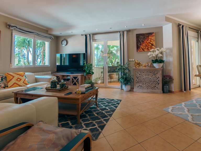 Villa for Sale in Costa Blanca Alfas Del Pi, Alicante 3