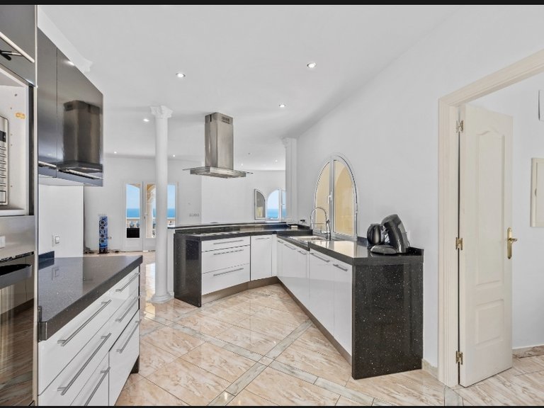 Villa for Sale in Costa Blanca Calpe, Alicante 4