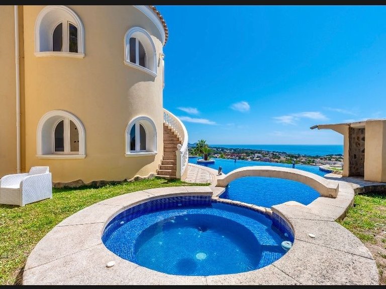 Villa for Sale in Costa Blanca Calpe, Alicante 25