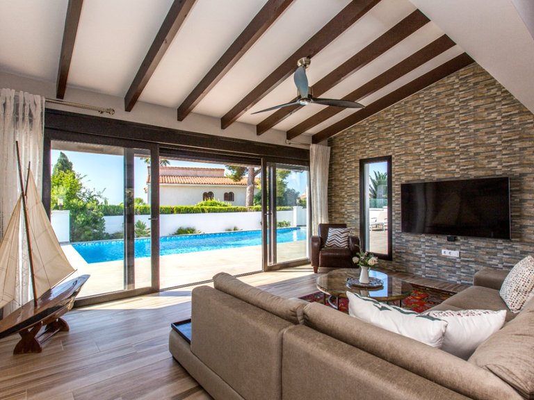 Villa for Sale in Costa Blanca Moraira, Alicante 3