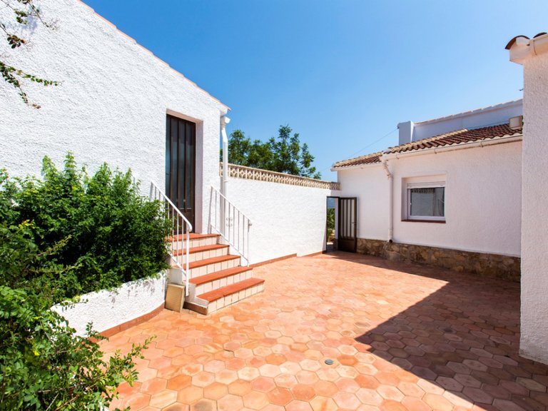 Villa for Sale in Inland Pedreguer, Alicante 41