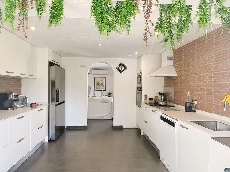 Villa for Sale in Aspe, Alicante 6