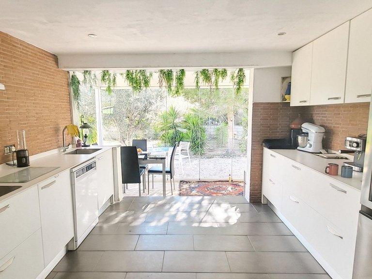 Villa for Sale in Aspe, Alicante 11