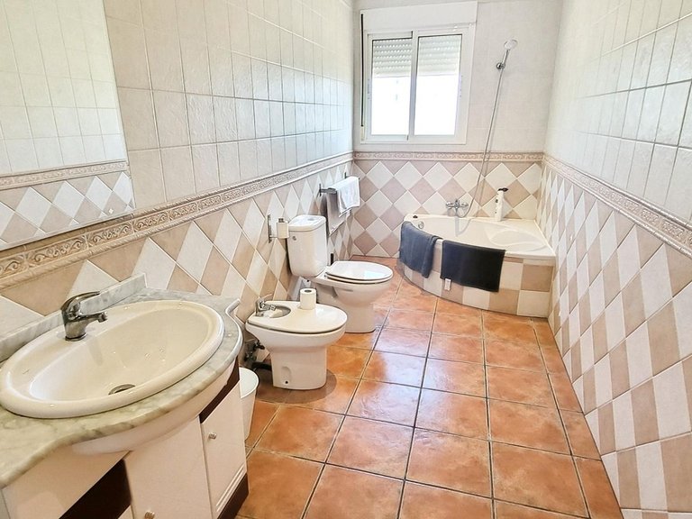 Villa for Sale in La Romana, Alicante 38
