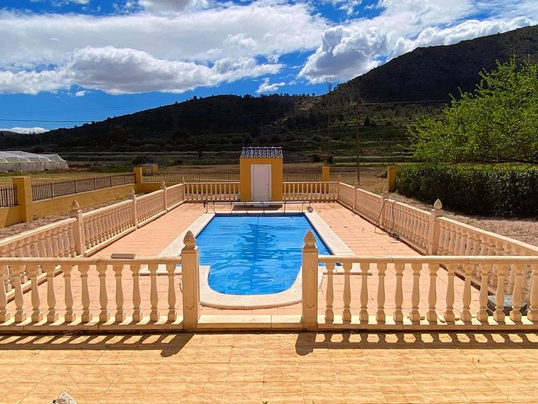 Villa for Sale in La Romana, Alicante 23