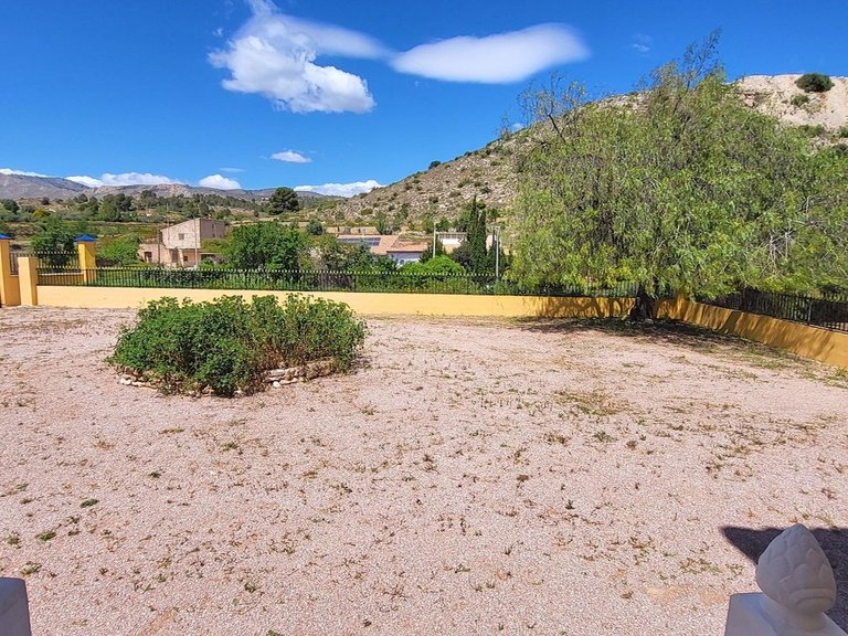 Villa for Sale in La Romana, Alicante 11