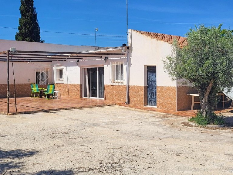 Villa for Sale in La Romana, Alicante 2