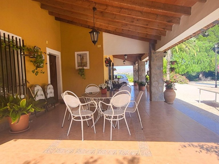 Villa for Sale in Novelda, Alicante 13
