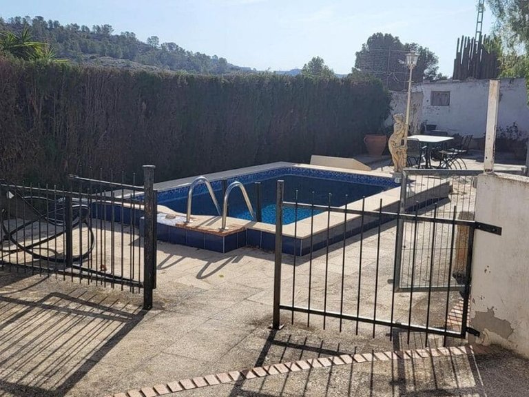 Country House for Sale in La Romana, Alicante 2