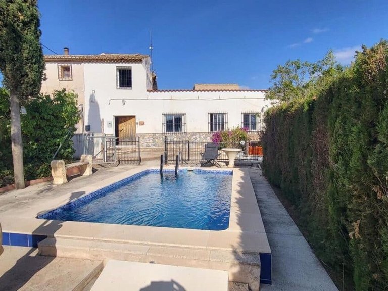 Country House for Sale in La Romana, Alicante 3
