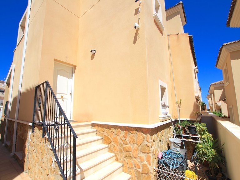 Villa for Sale in San Miguel De Salinas, Alicante, 10