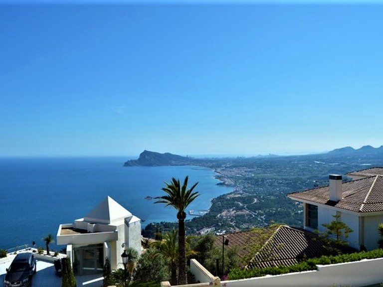 Villa for Sale in Costa Blanca Altea, Alicante 3
