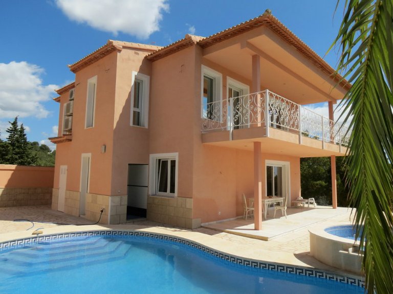 Villa for Sale in Costa Blanca Calpe, Alicante 2
